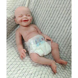 45cm Smile Sleeping Newborn 3.1kg Platinum Silicone Reborn Doll Cute Baby Boy